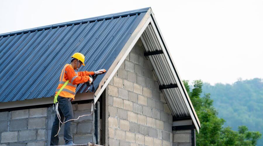 Expert Emergency Roof Repairs services in Wind Ridge, PA
